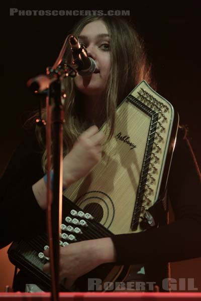 FIRST AID KIT - 2010-04-07 - PARIS - La Fleche d'Or - 